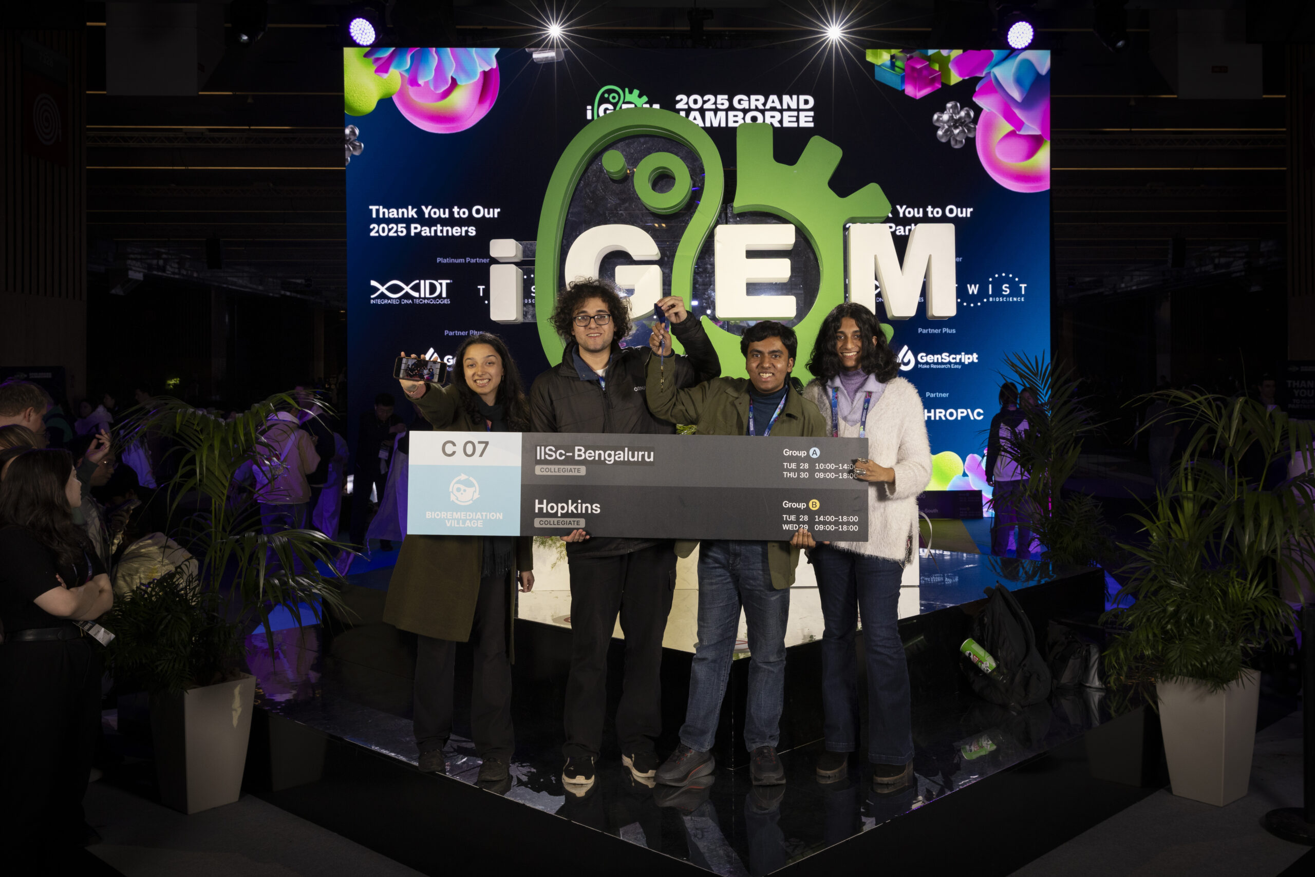 UG students win Gold Medal and Best SDG Impact Nomination at iGEM 2025